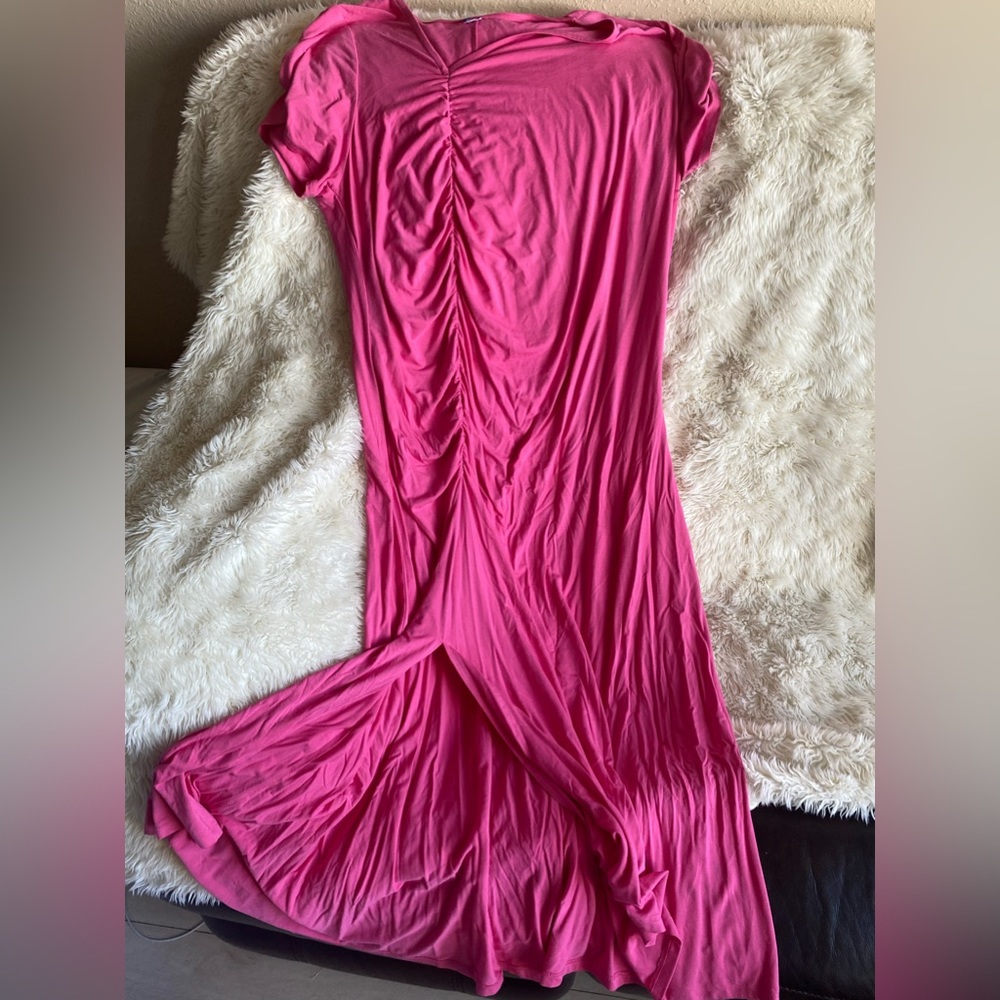Very fun and sassy pink plus size ( 2x ) casual dress!